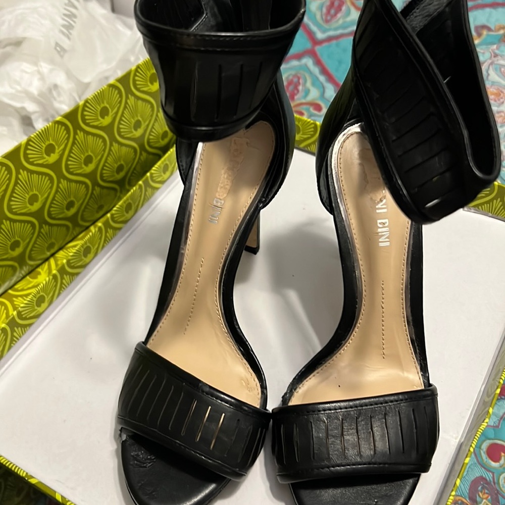 Guano Bini shoes